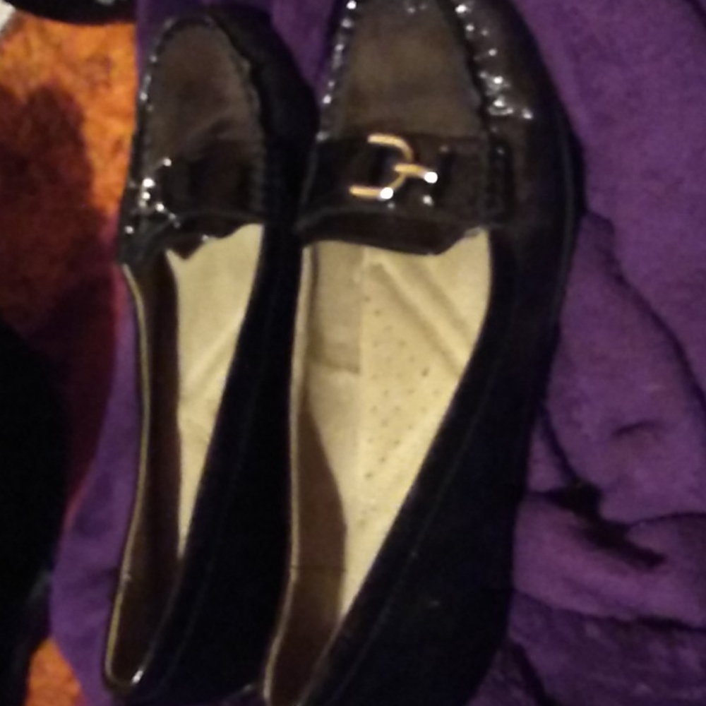 Naturalizer slides